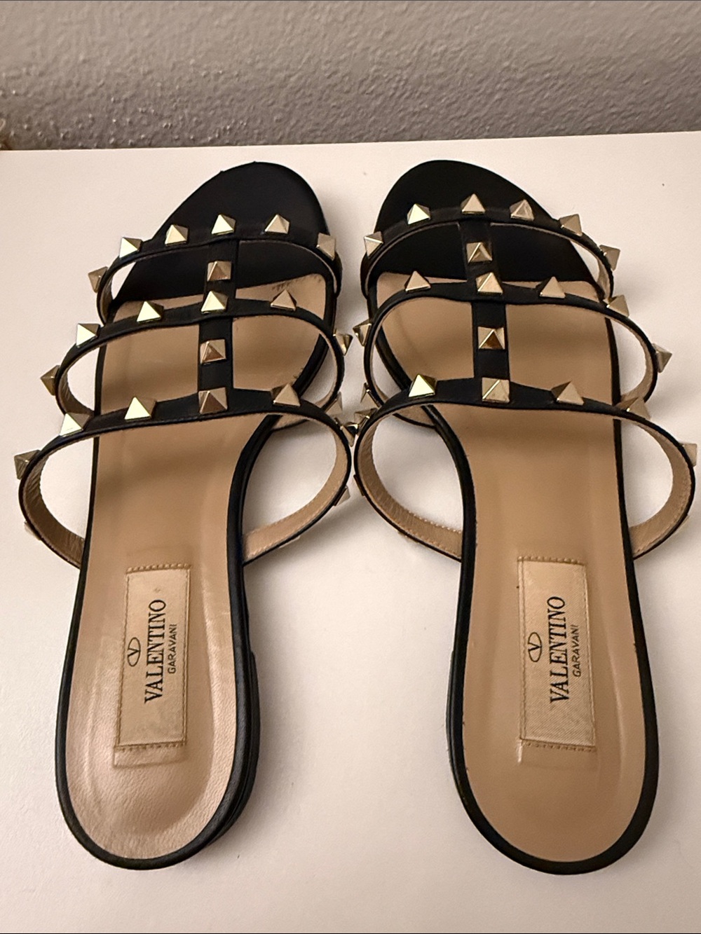 Authentic Valentino Garavani Rockstud Caged Flat Sandals Black Women's 36.5 - Picture 8 of 9